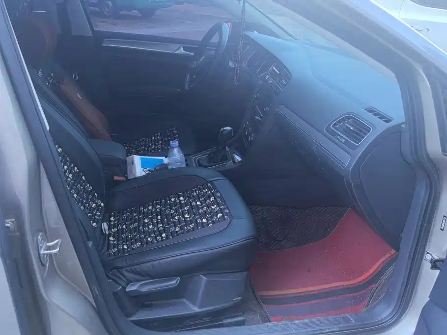 Volkswagen Golf — миниатюра 8