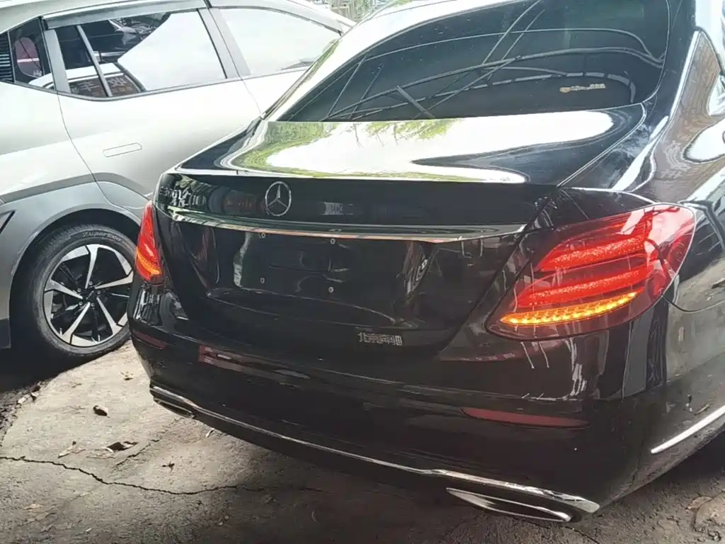 Mercedes-Benz E-Class — миниатюра 6