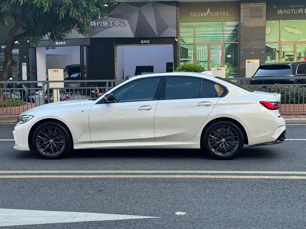 BMW 3 Series — миниатюра 24