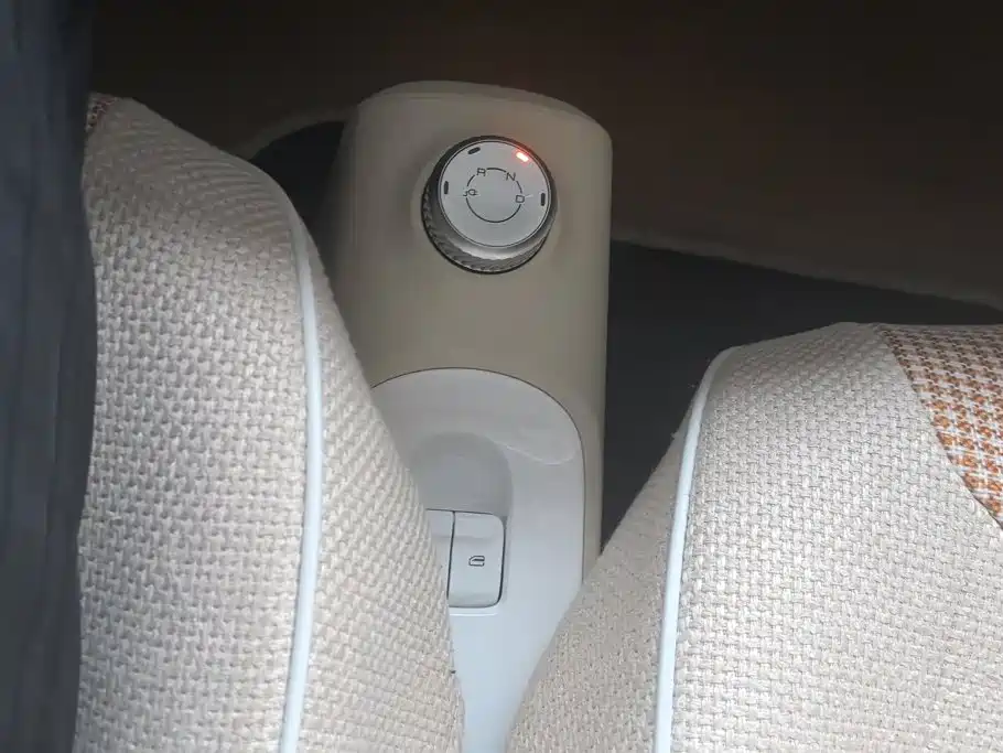 Wuling MINIEV — миниатюра 16