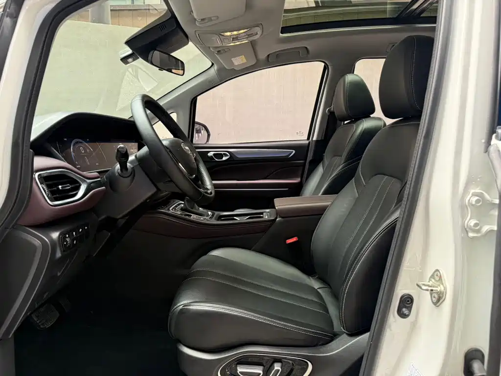GAC Motor Trumpchi M6 — миниатюра 9