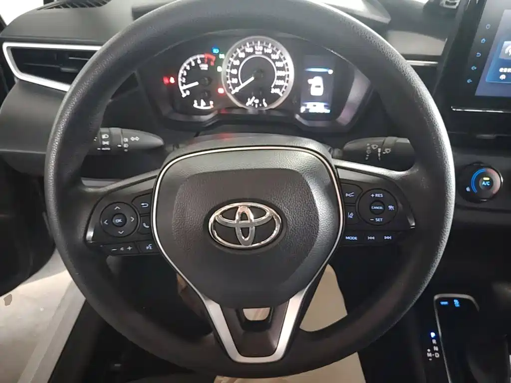 Toyota Corolla — миниатюра 11