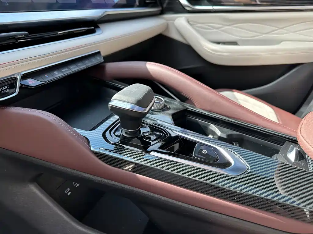 Geely Xingyue L — миниатюра 15