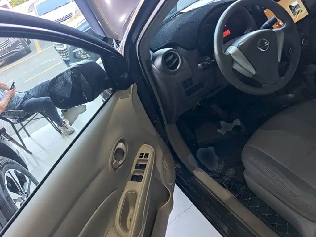 Nissan Sunny — миниатюра 16
