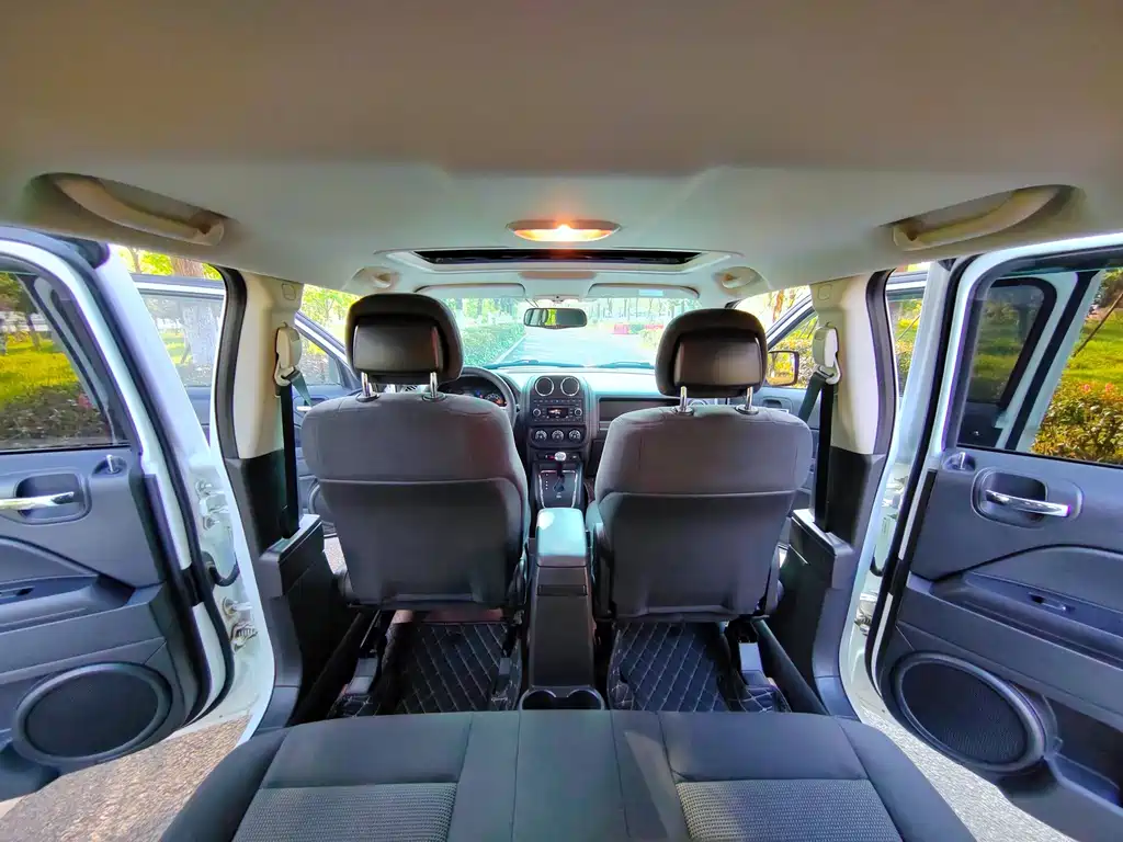 Jeep Patriot — миниатюра 17