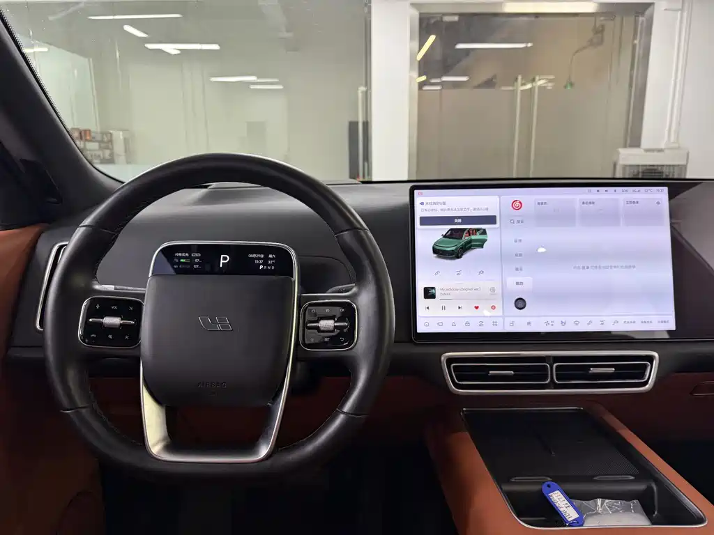 Li Auto Li L9 — миниатюра 17