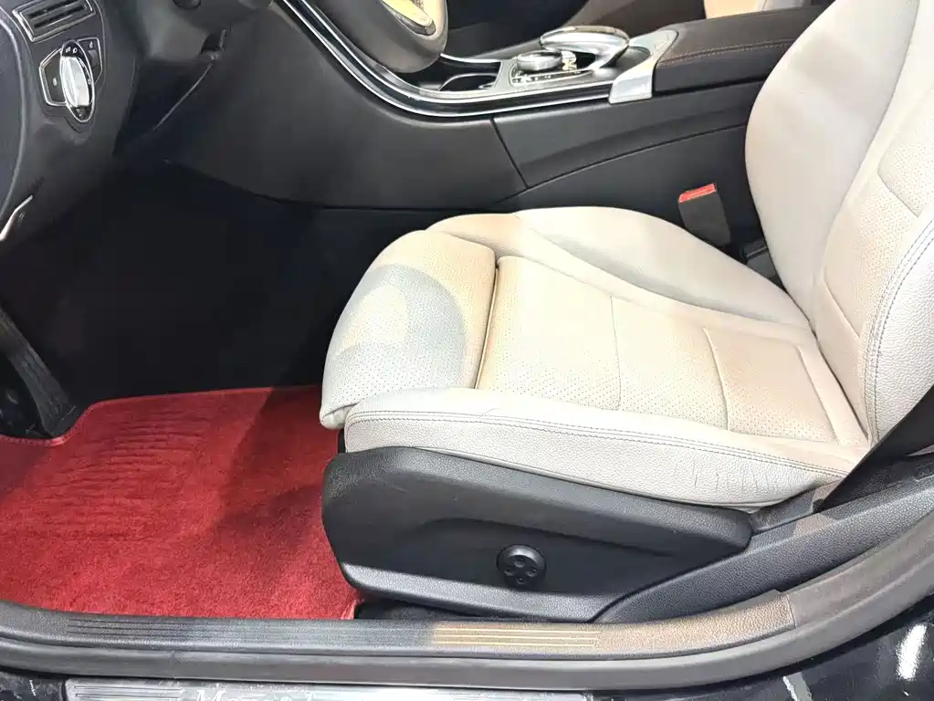 Mercedes-Benz C-Class — миниатюра 10