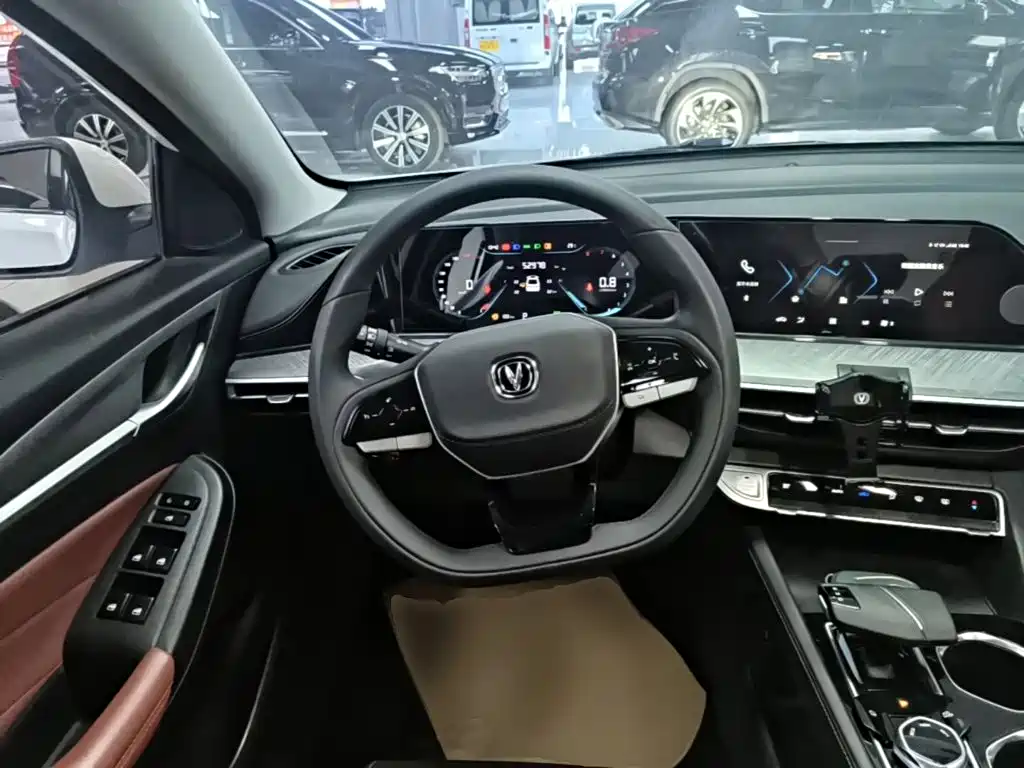 Changan Eado — миниатюра 11