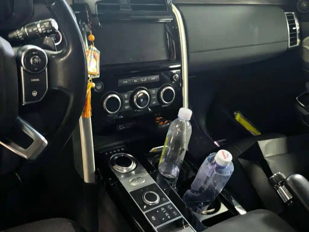 Land Rover Discovery — миниатюра 12