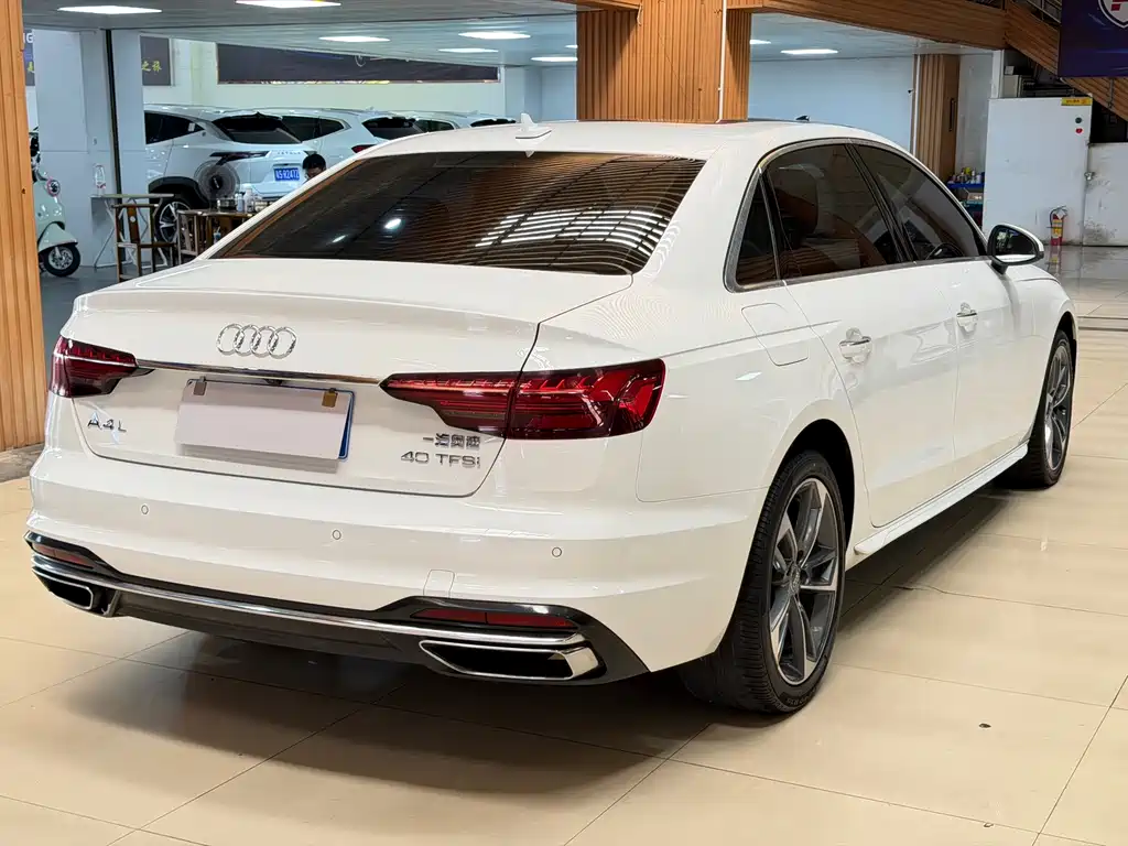 Audi A4L — миниатюра 24