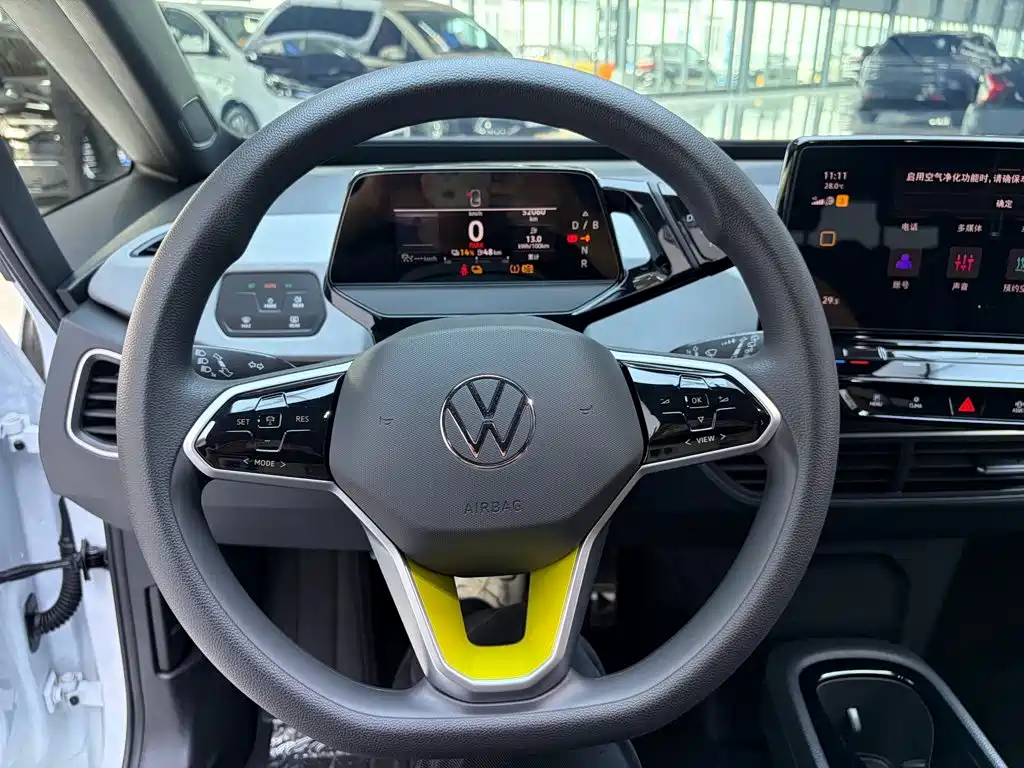 Volkswagen ID.3 — миниатюра 12