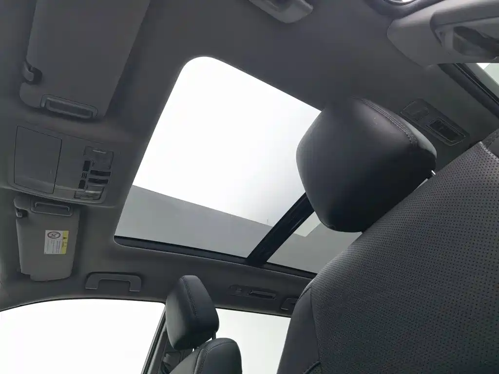 Toyota Highlander — миниатюра 14
