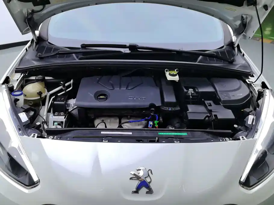 Peugeot 308 — миниатюра 10