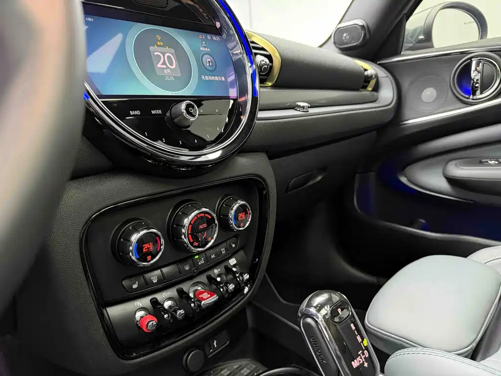 MINI Mini Clubman — миниатюра 16