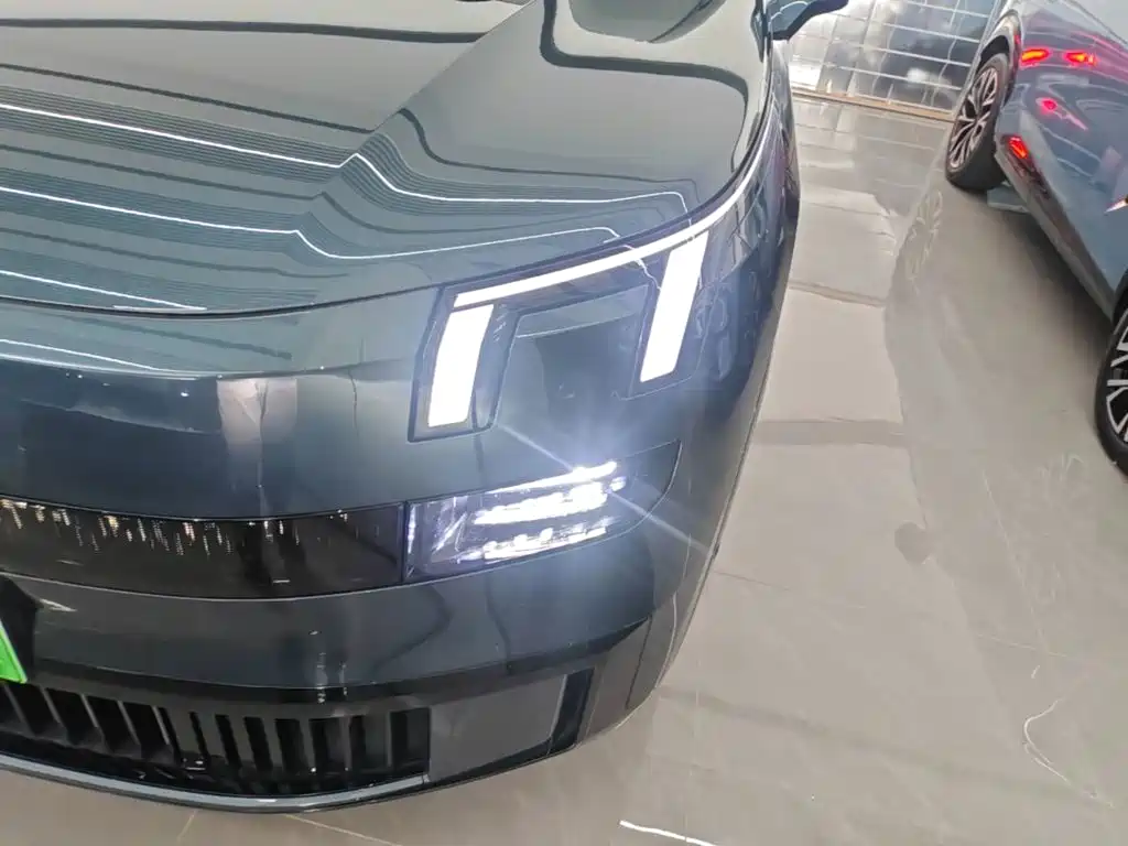 Lynk & Co 900 — миниатюра 24