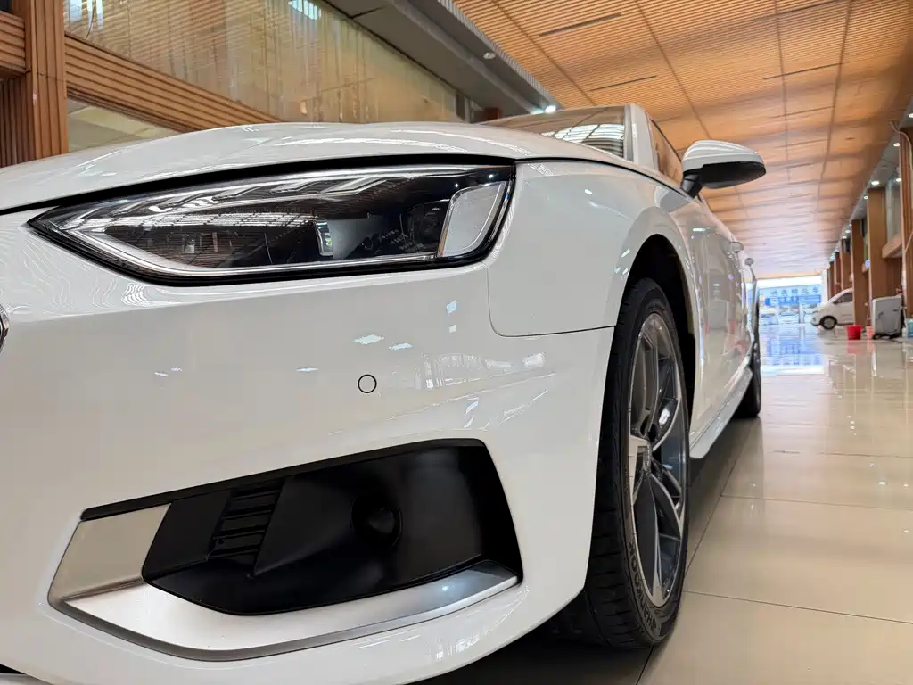 Audi A4L — миниатюра 19