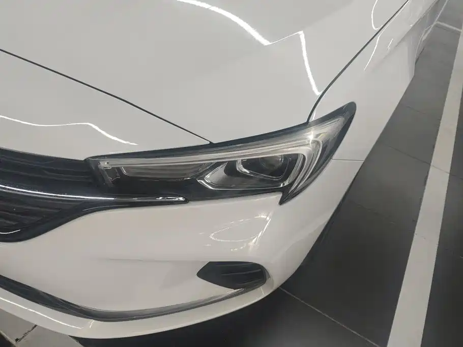 Buick Verano — миниатюра 5