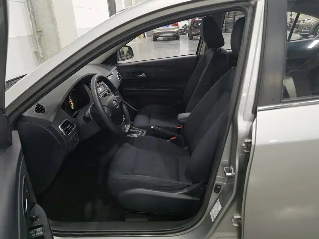 FAW Junpai A70 — миниатюра 10