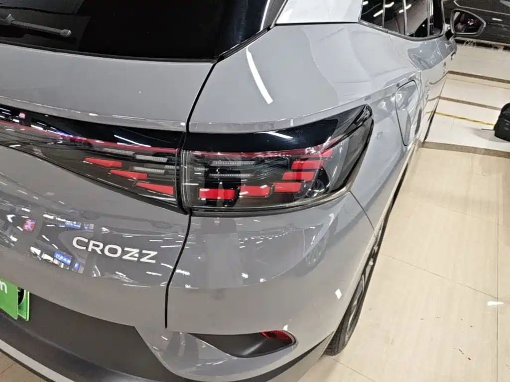 Volkswagen ID.4 Crozz — миниатюра 8