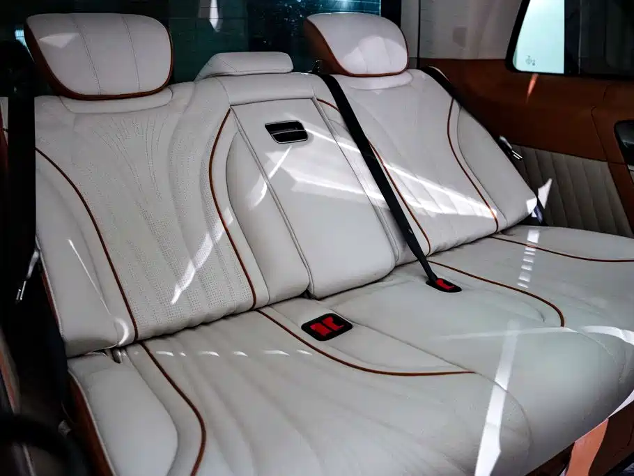 Mercedes-Benz V-Class — миниатюра 26