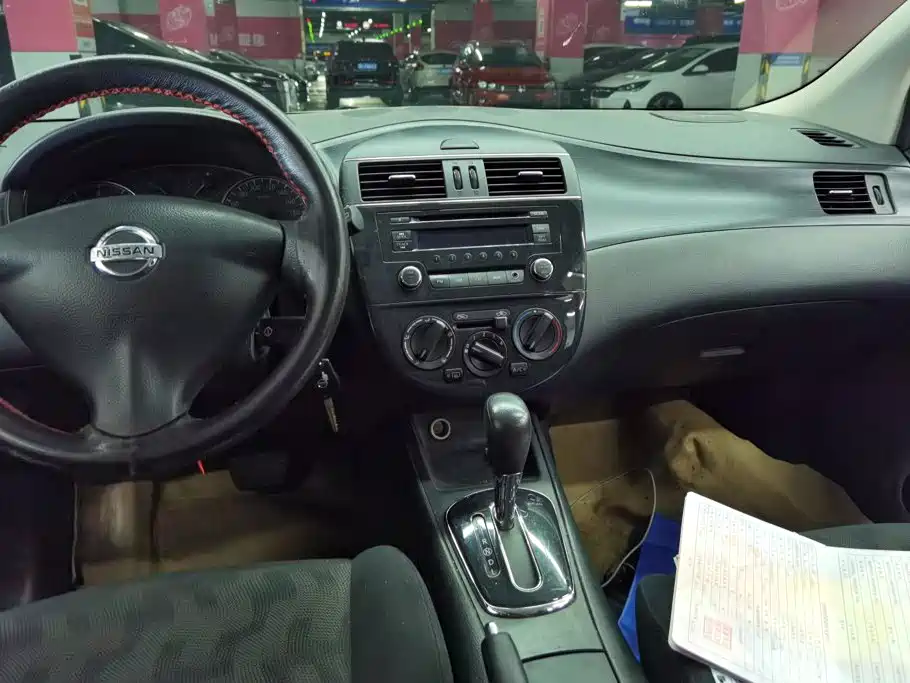 Nissan Tiida — миниатюра 12