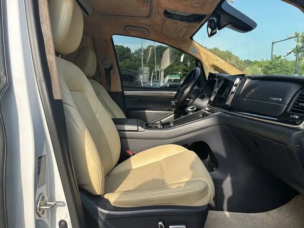 GAC Motor Trumpchi M8 — миниатюра 5