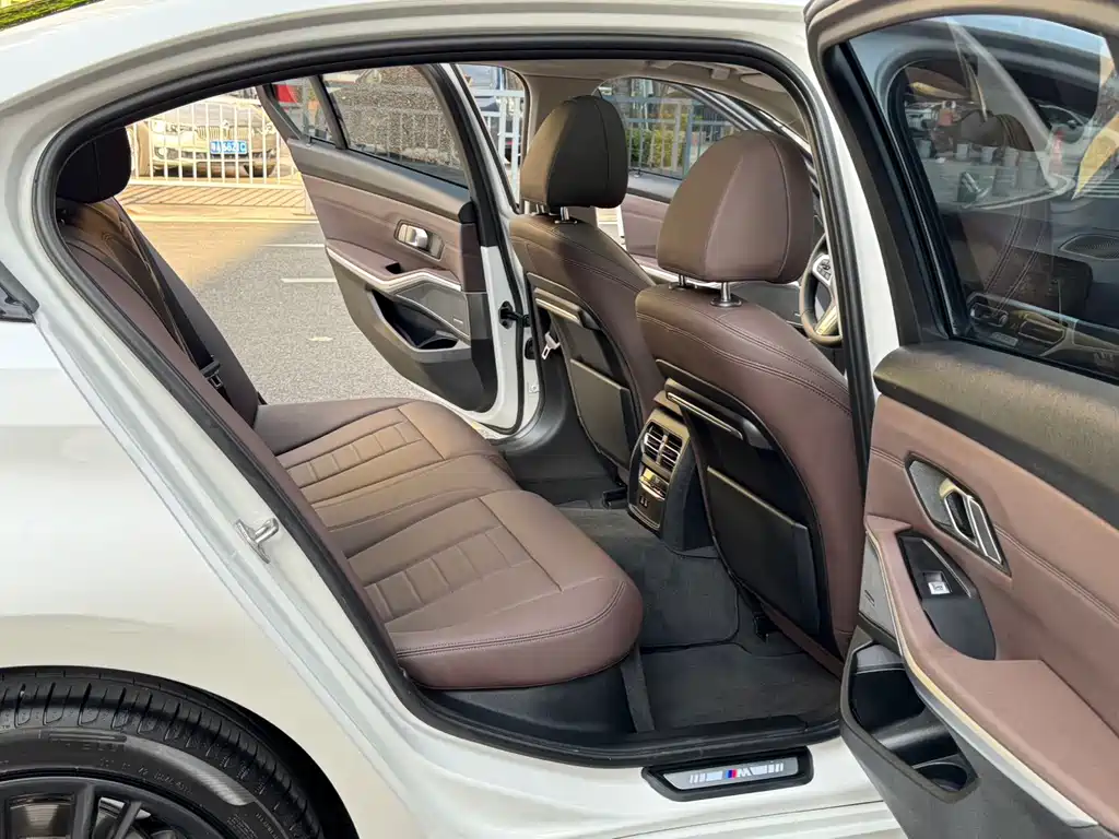 BMW 3 Series — миниатюра 8