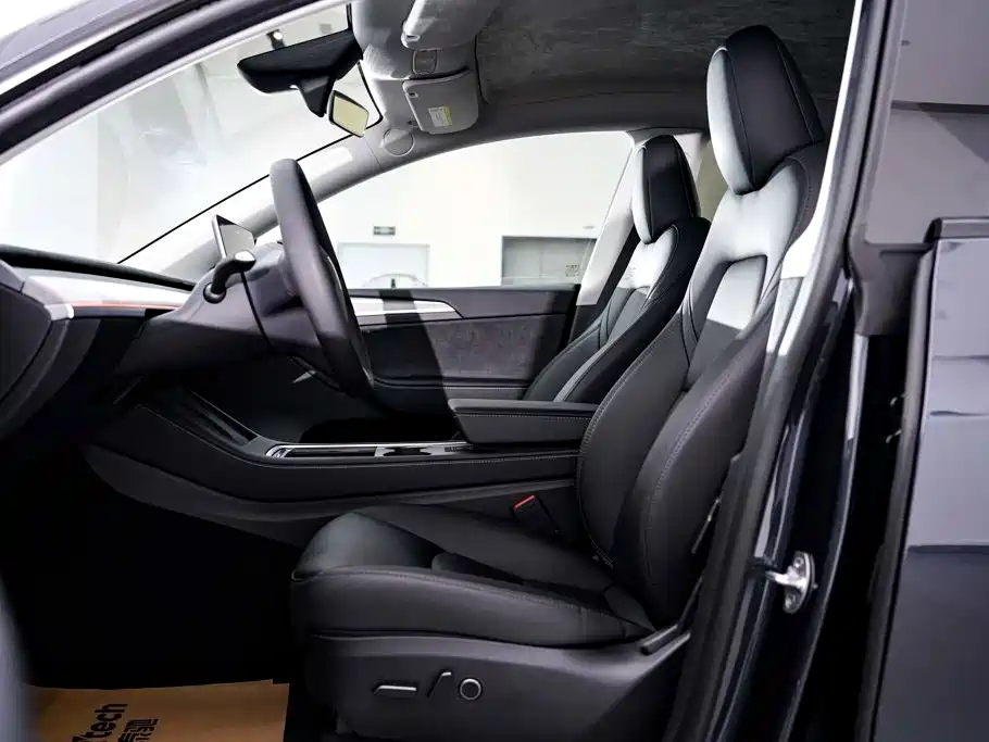 Tesla Model Y — миниатюра 23