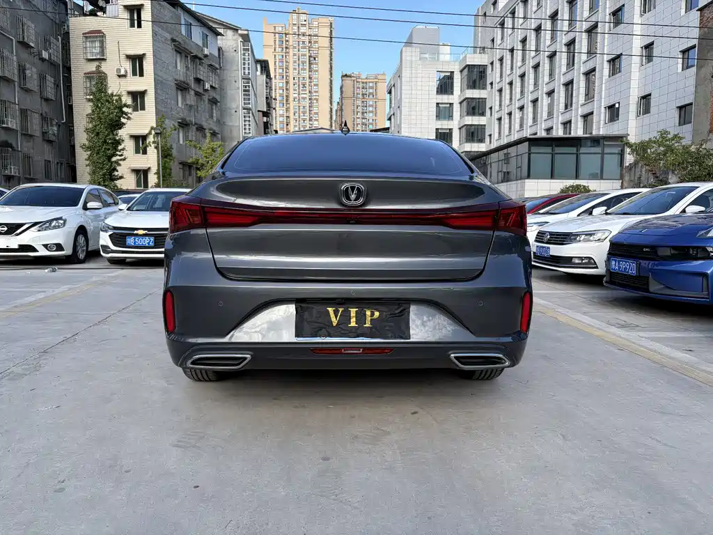 Changan Eado — миниатюра 5