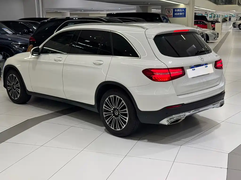 Mercedes-Benz GLC — миниатюра 8