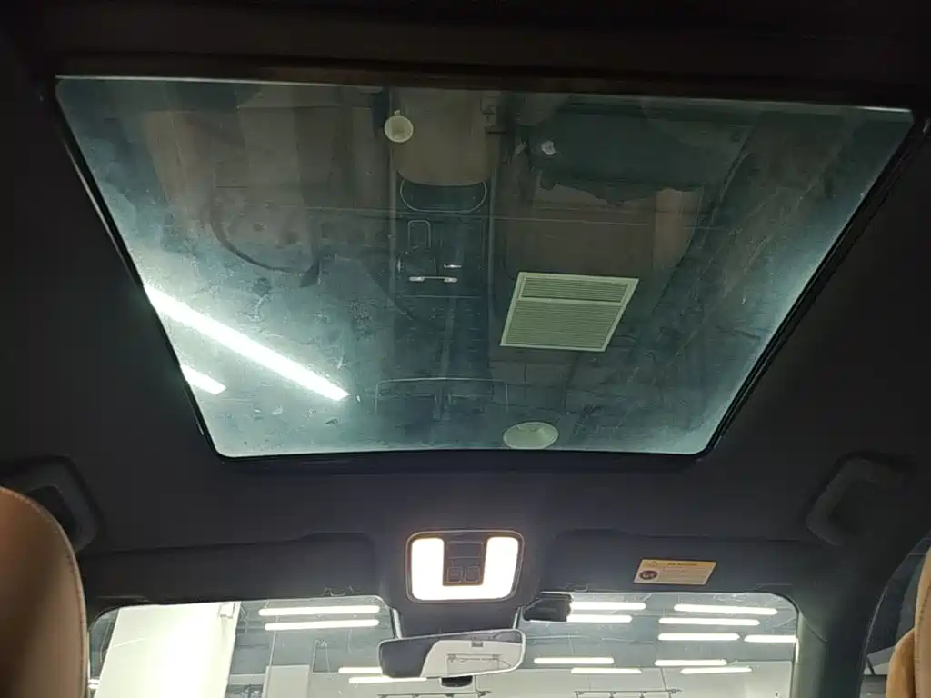 Li Auto Li ONE — миниатюра 18
