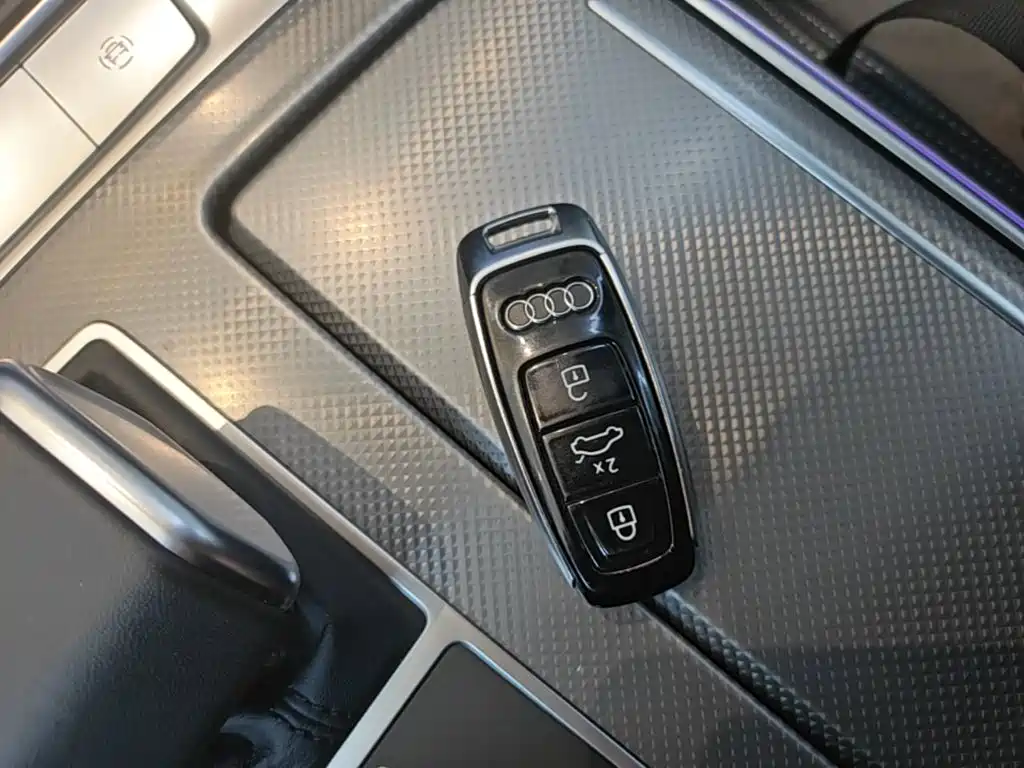 Audi A6L — миниатюра 9