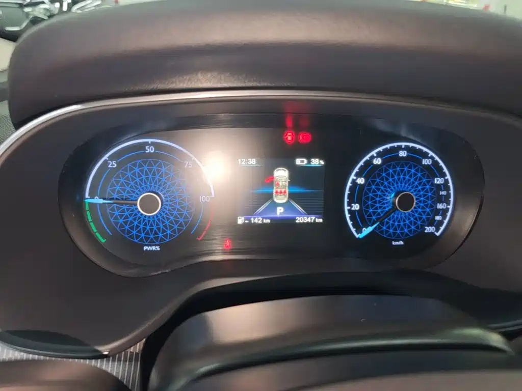 Hongqi Hongqi E-QM5 — миниатюра 12