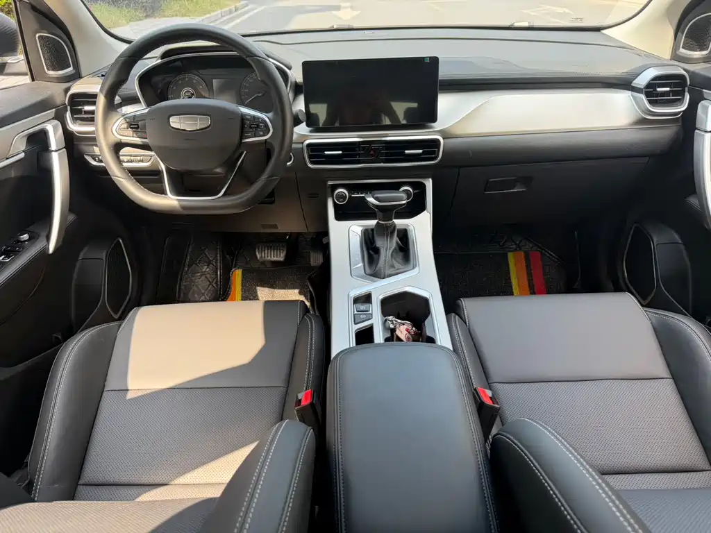 Geely Binyue — миниатюра 15