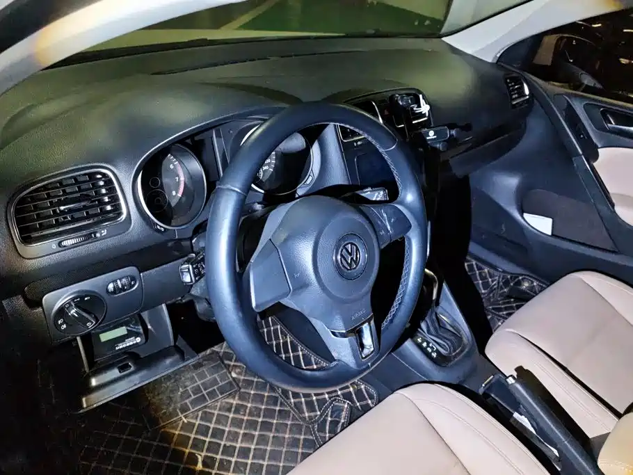 Volkswagen Golf — миниатюра 15