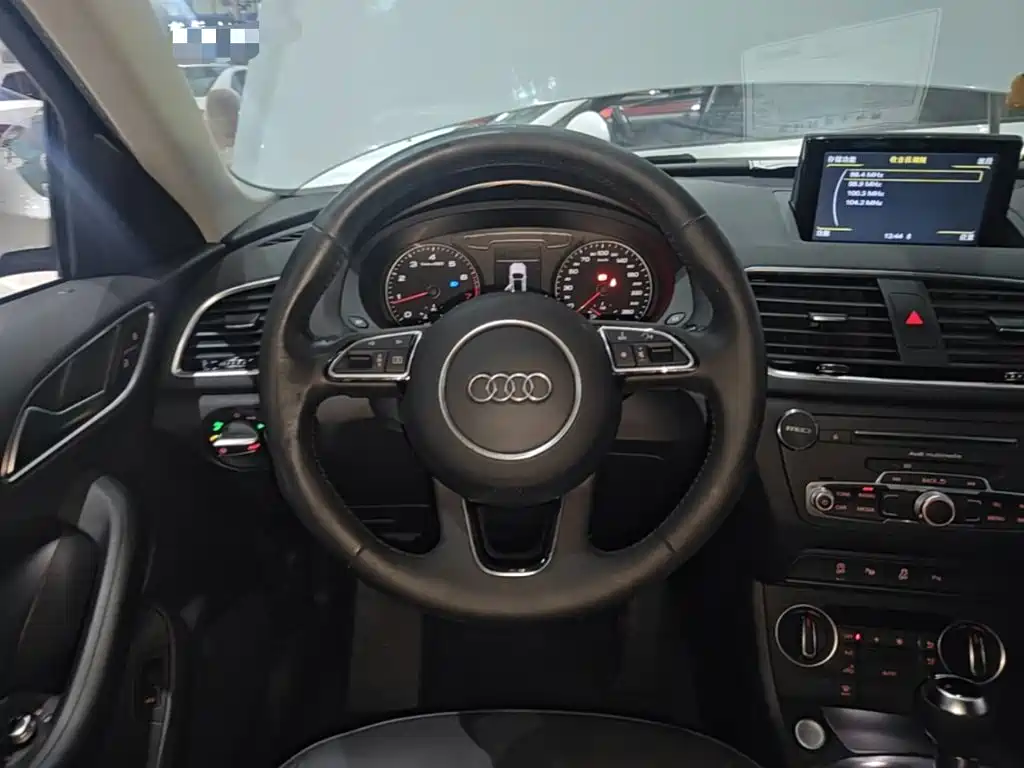 Audi Q3 — миниатюра 11