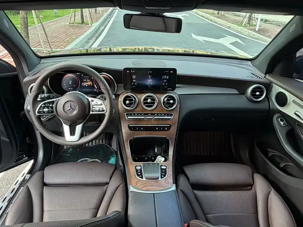 Mercedes-Benz GLC — миниатюра 8