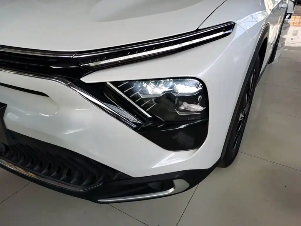 Citroen C5 X — миниатюра 24