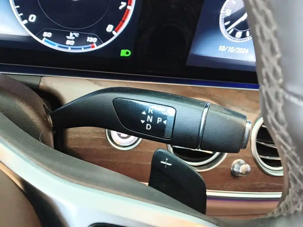 Mercedes-Benz E-Class — миниатюра 14