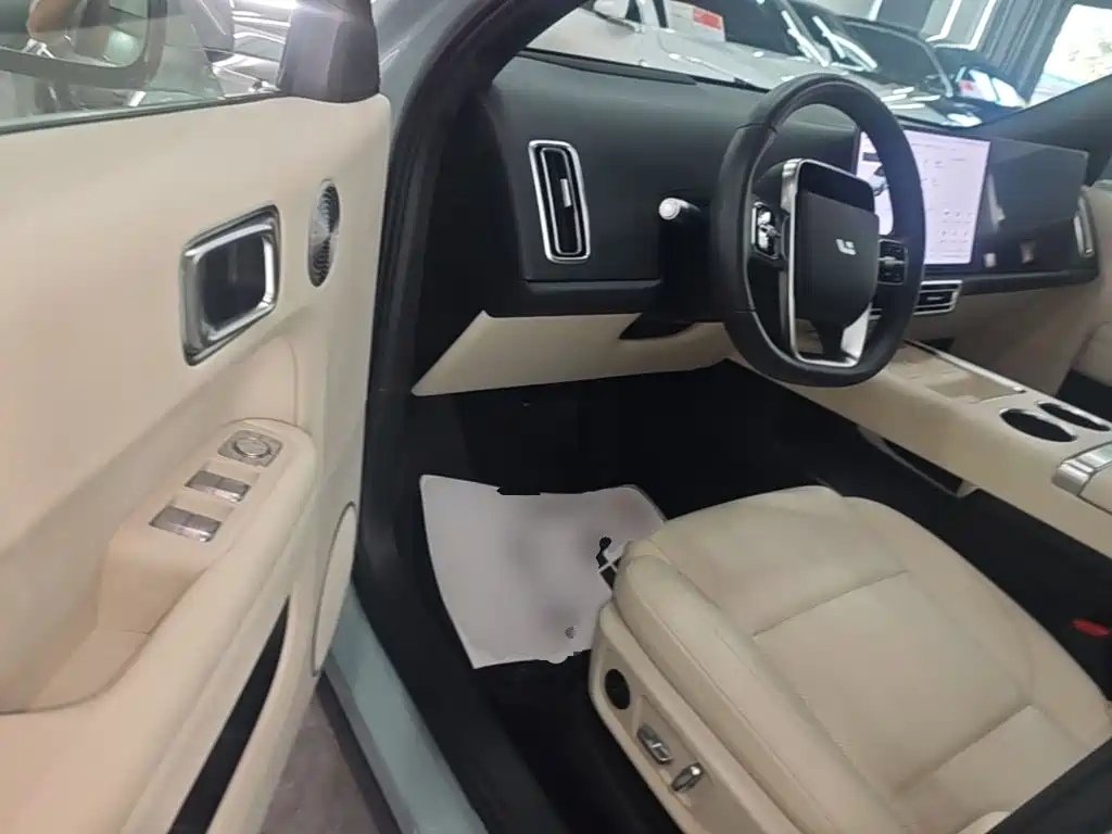 Li Auto Li L6 — миниатюра 16
