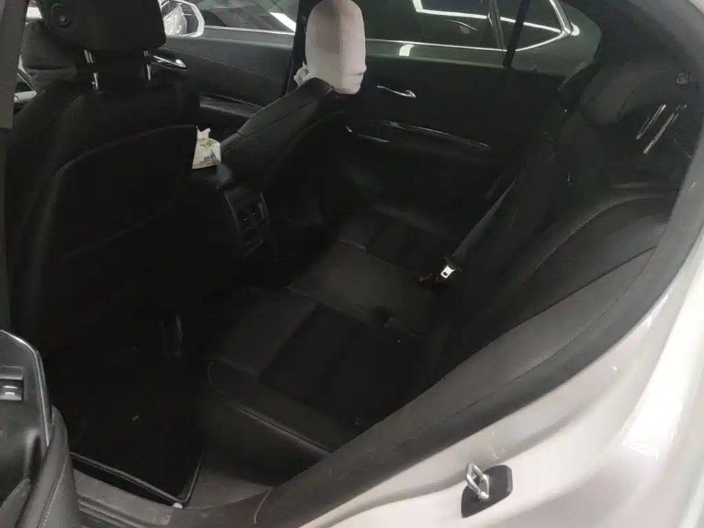 Cadillac XT4 — миниатюра 17