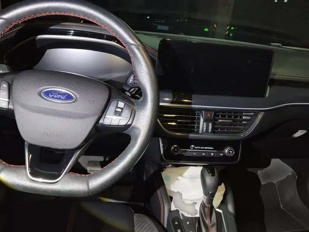Ford Focus — миниатюра 5