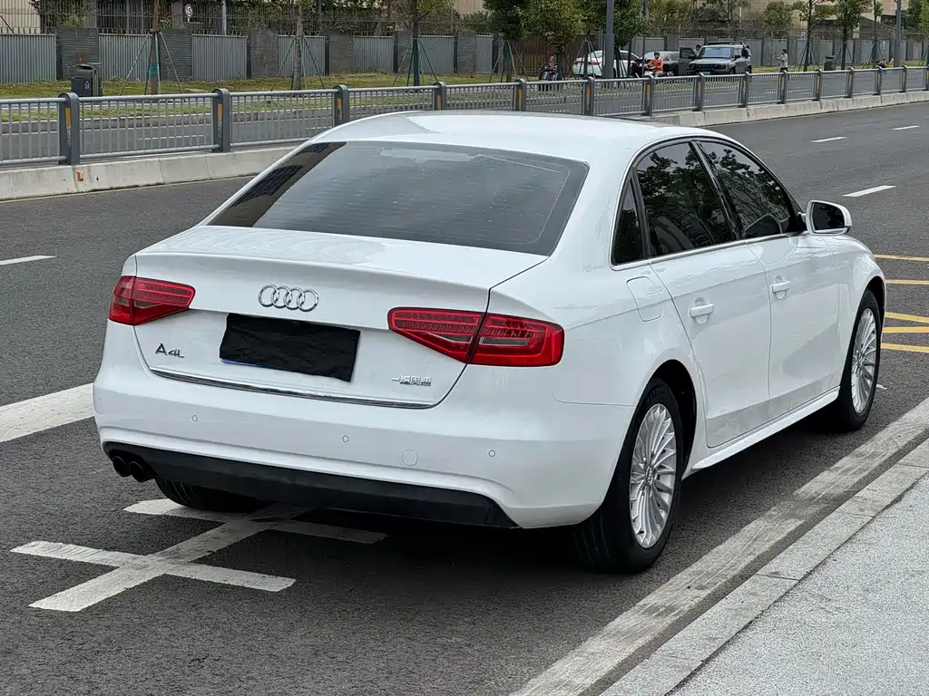 Audi A4L — миниатюра 14