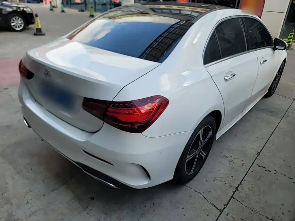 Mercedes-Benz A-Class — миниатюра 7