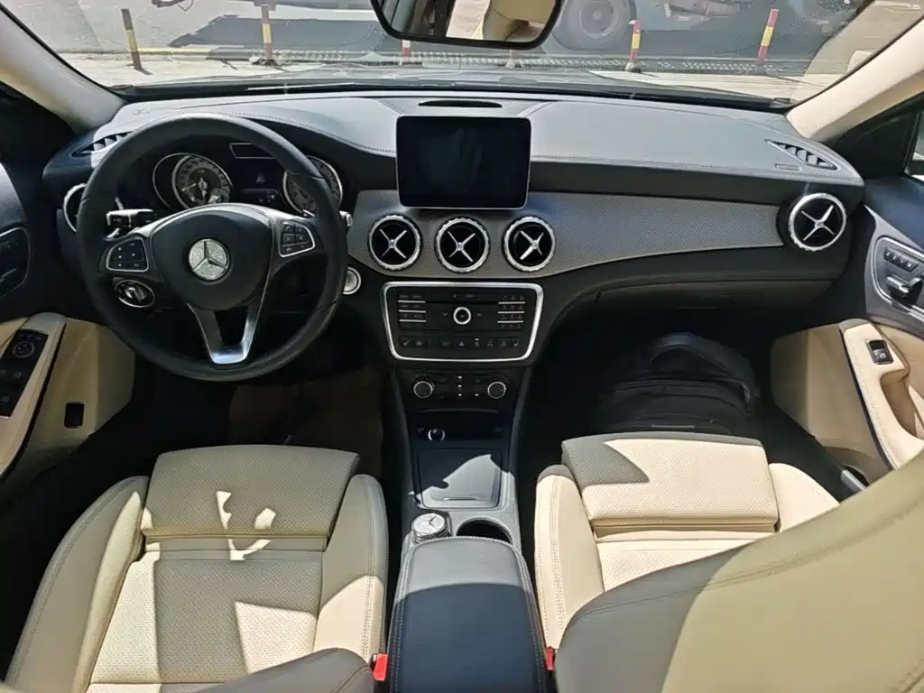 Mercedes-Benz GLA — миниатюра 10