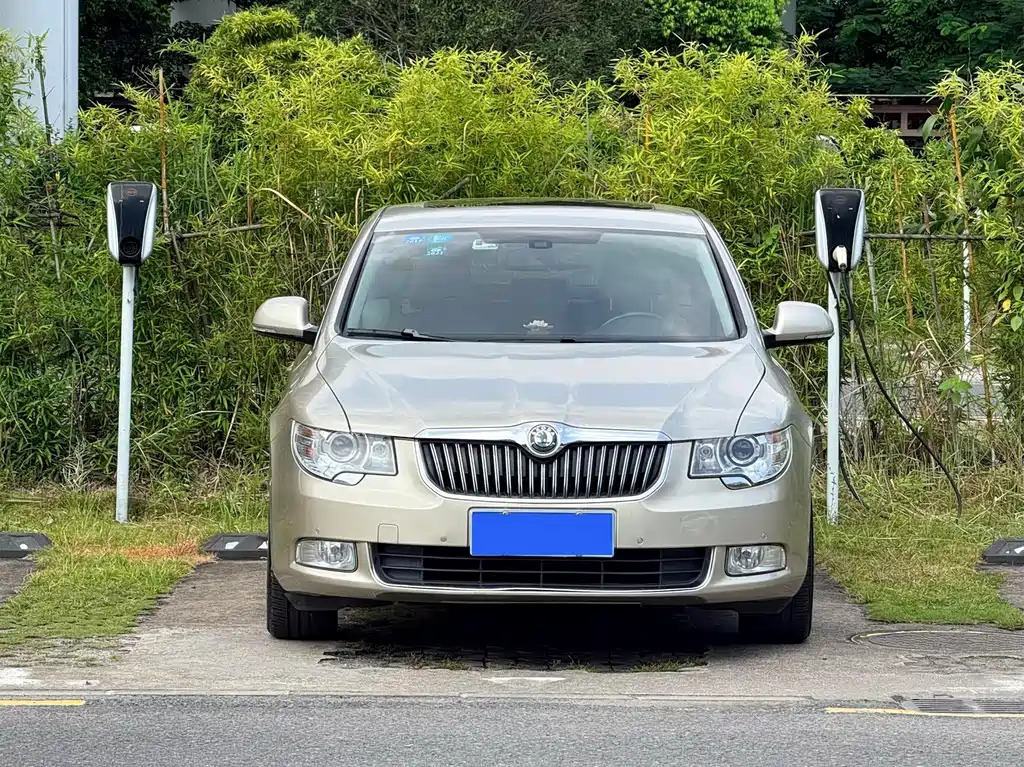 Skoda Superb — миниатюра 2