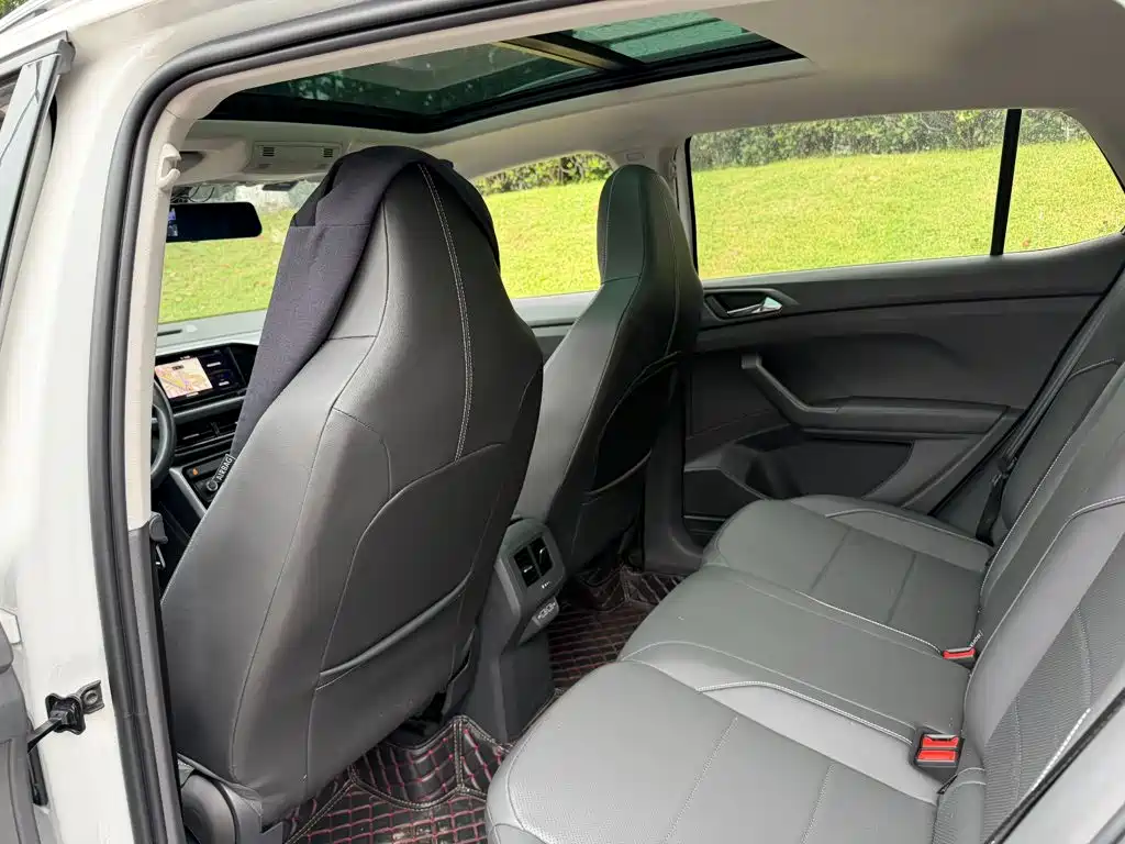 Volkswagen T-Cross — миниатюра 11