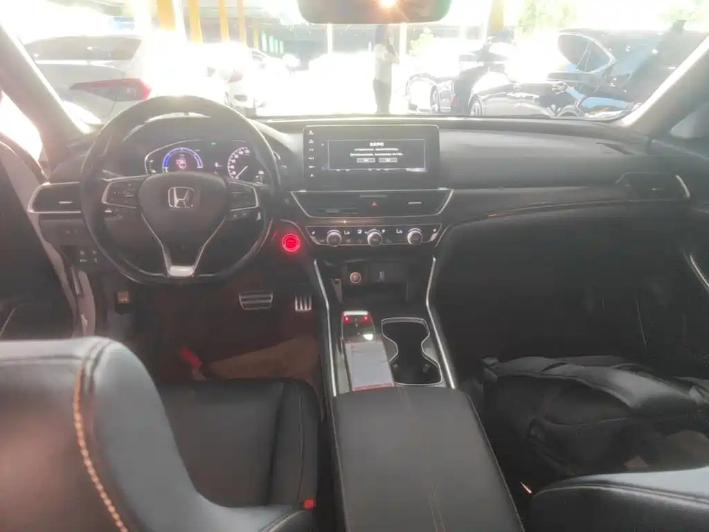 Honda Accord — миниатюра 10