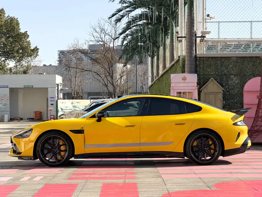 XIAOMI CAR XIAOMI SU7 ULTRA