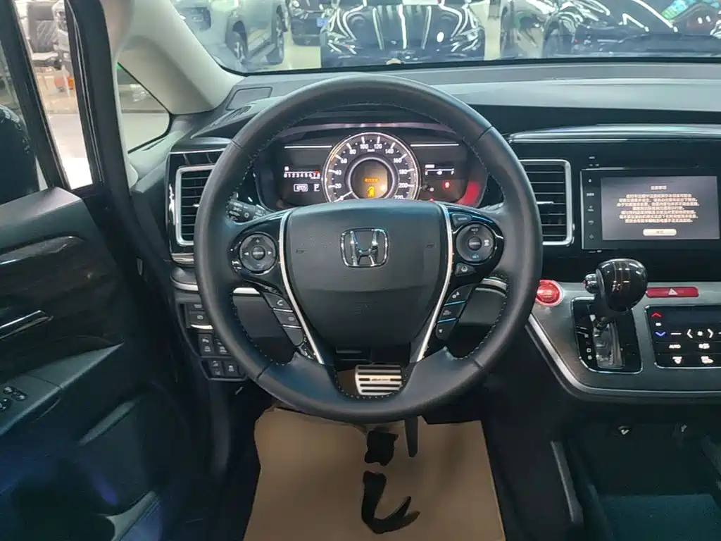 Honda Elysion — миниатюра 11